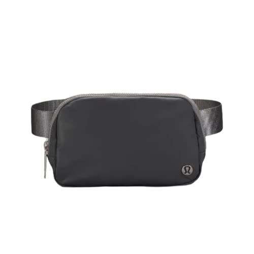 Lululemon Everywhere Belt Bag